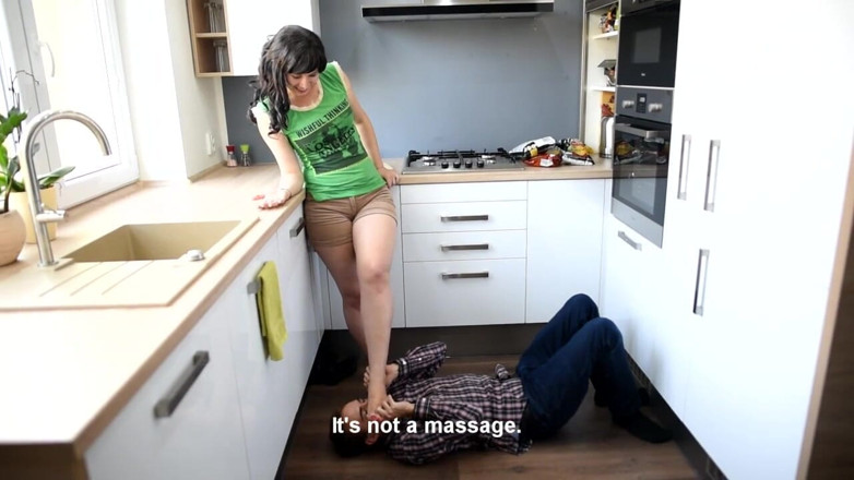 Czech Soles - foot fetish content: Stiefschwester und ihre unwiderstehlichen stinkenden füße