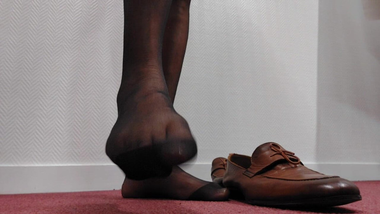 Mento: Hombre en pantimedias