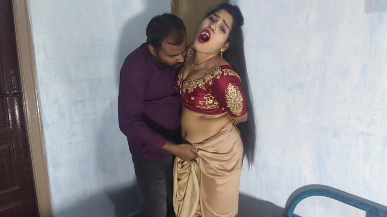Sona bhabhi: 新婚のインド人夫と妻のロマンス