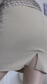 Because You’ve Been Such a Good Boy, Today You Get to Unload Your Cum Onto My Skirt-covered Ass, Lady Victoria Valente