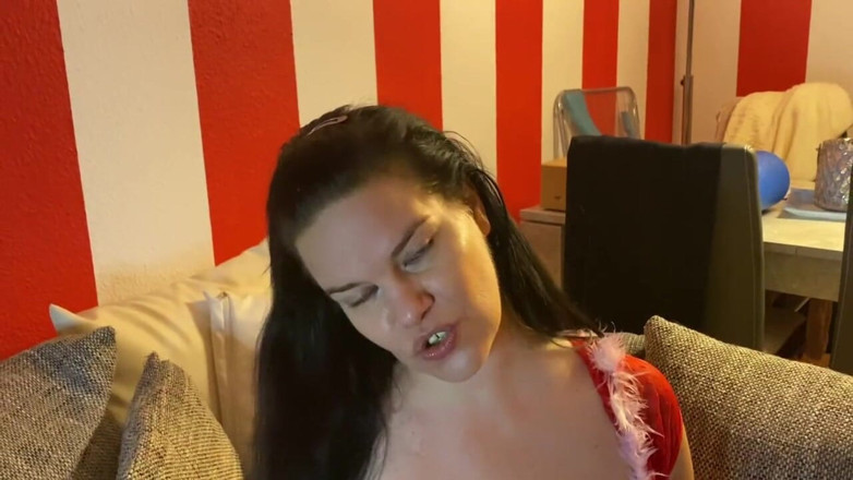 Jenny-Cum84: Vandaag zal ik je staaf laten gloeien!