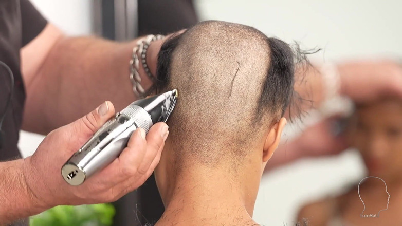 Euro Bald: Tey cea sexy