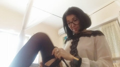 savannahamatoriale: Primer día en la nueva oficina para esta secretaria caliente