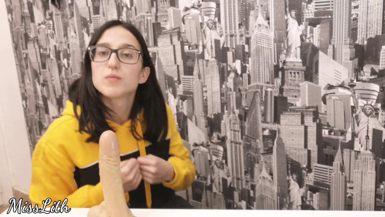 Miss Lith Domina: Custom - Kiss My Fists 1