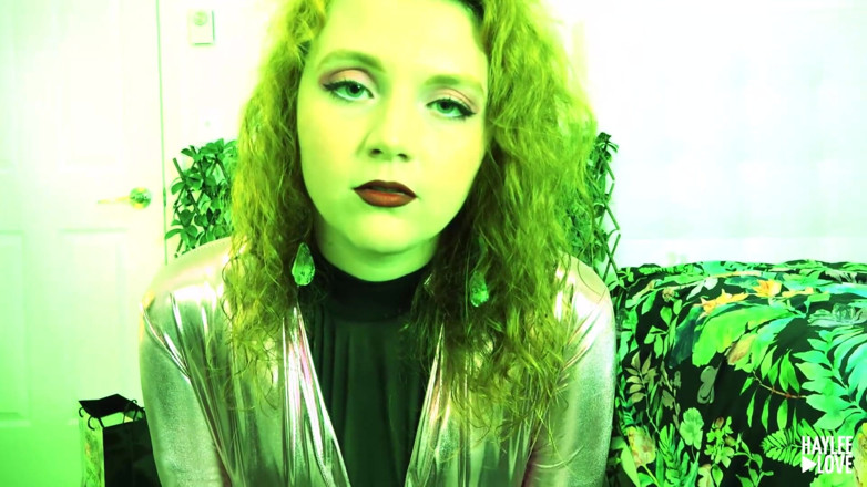 Haylee Love: Poison Ivy face din Robin sclavul ei, partea 6