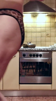Puta mariquita de nylon Michelle cena tarde cocinando en vivo