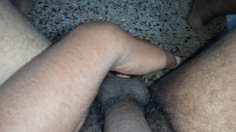Sweet Indian cock: Mi amiga india follando al aire libre con besos