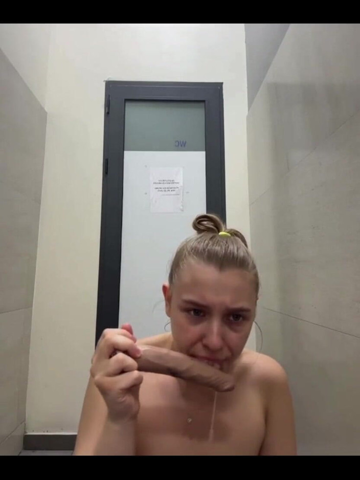 JuiceLussie: Popularna dziewczyna squirting dużo 