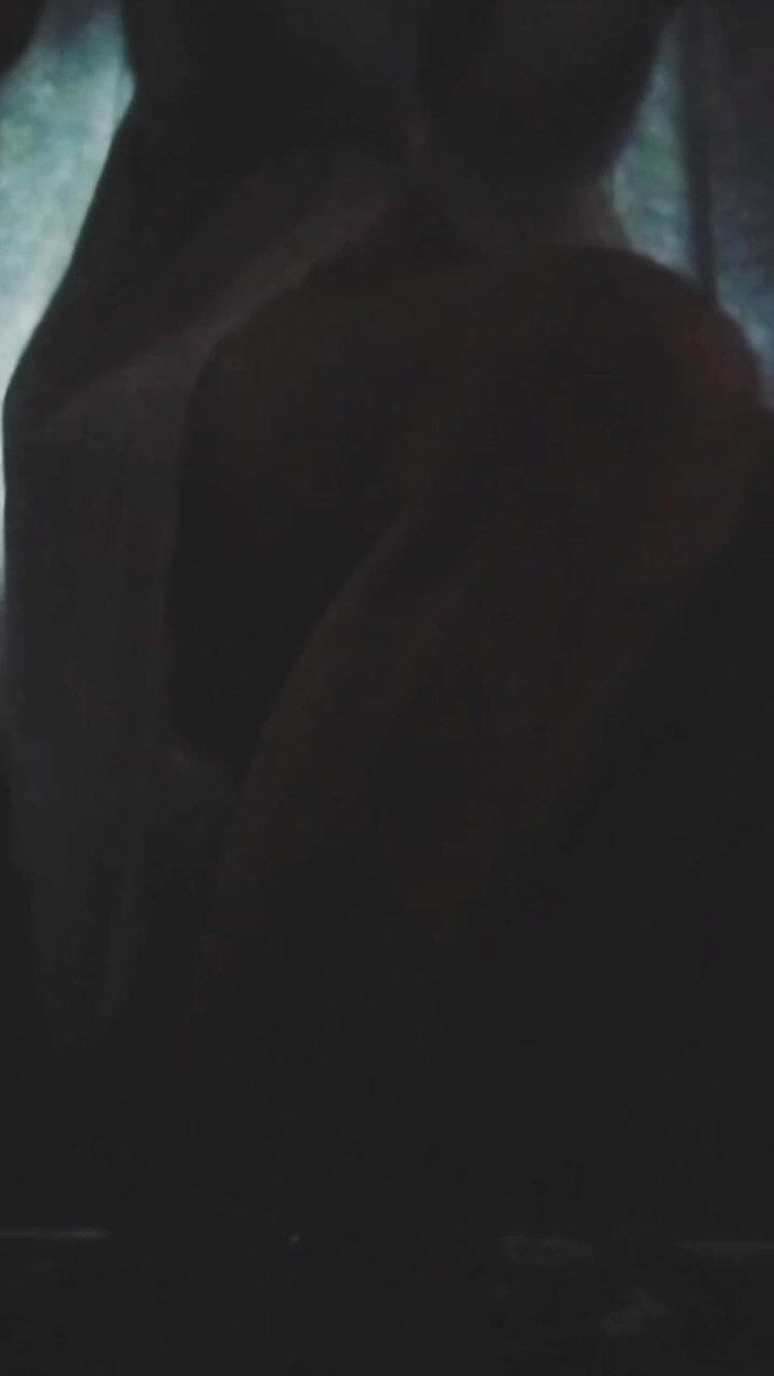 SexyRedhead: Manželka lascivně tančí