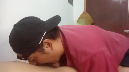 Talahib23: Kontolnya enak banget buat nyepong kontol campur sperma