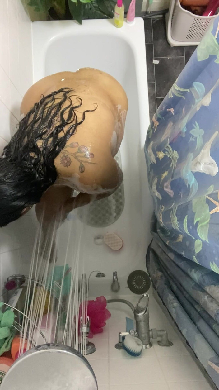 Zozonicoco: BBW Asian in the Shower