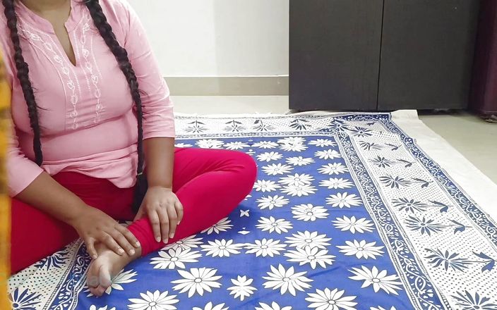 Desi Pari Bhabhi: सौतेले पापा ने अपनी सौतेली बेटी को चोदा जब वह उस पर मूत रही थी
