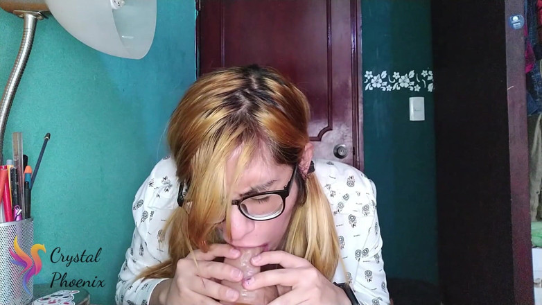 Crystal Phoenix: Sluty classmate gets a facial