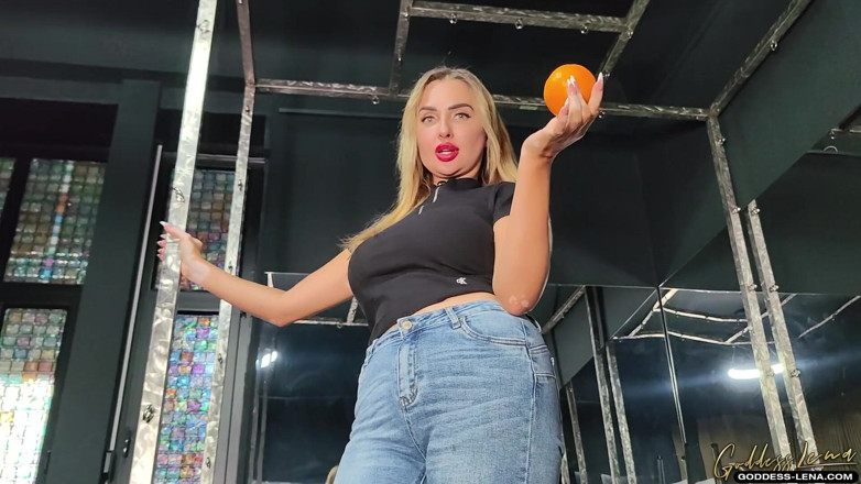 Goddess Lena: Voedertijd