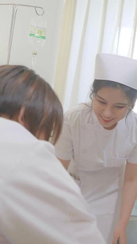 여자 의사의 질싸 클리닉 : 환자를위한 특별한 정액 추출 절차