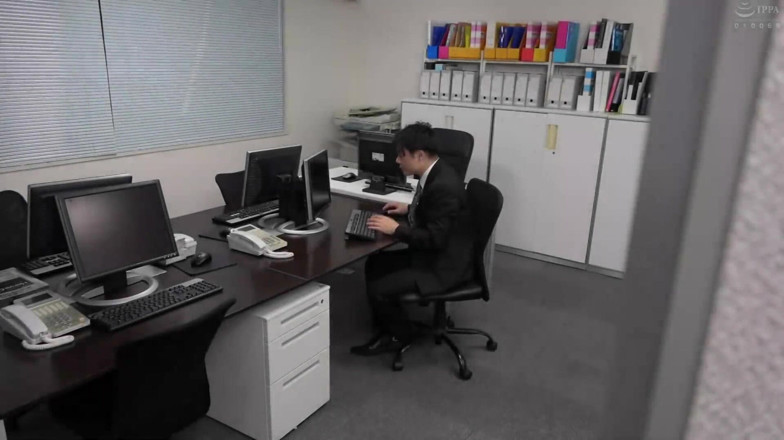 Raptor Inc: 언제 어디서나 느낄 수 있는 나이 든 미시녀! 청소부의 쪼이는 엉덩이를 따먹을 때 - 3