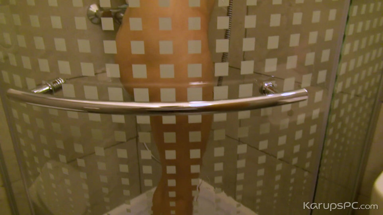 Karups Solo: Kennedy Kelly