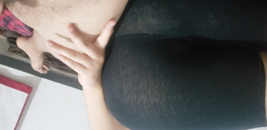 Mexicasero: Cặp đôi Latin lãng mạn mặc quần legging