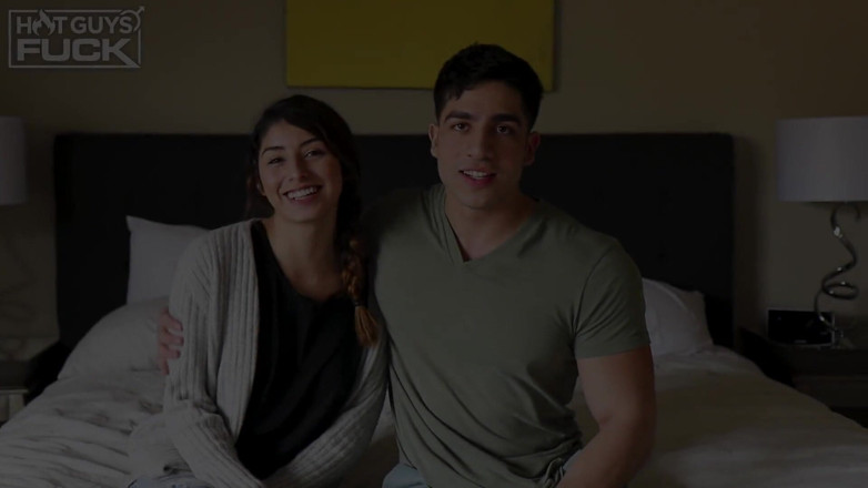 Hot Guys Fuck: Диего Круз Открывает 18-летняя Ванесса Ортис