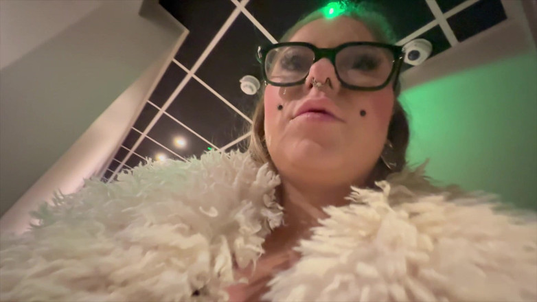 Cumwalkoffame: Sandie candy spermawalk