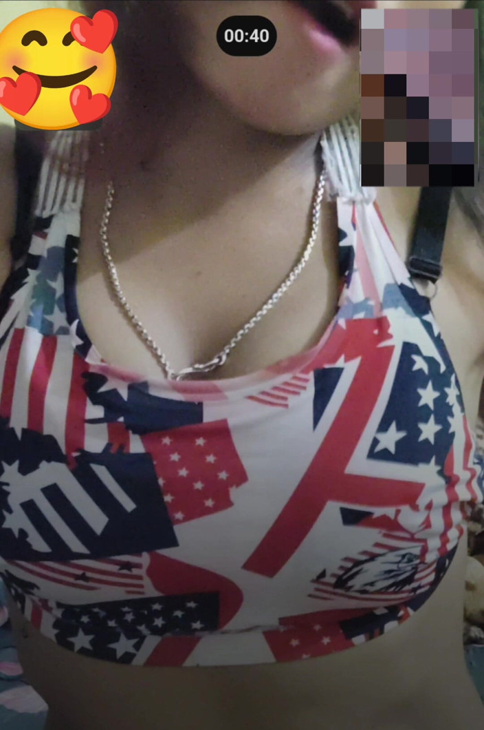 Uttar dinajpur: Internationaler videoanruf sex watsapp