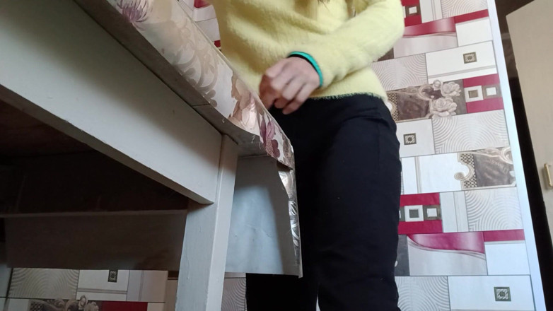 Lesbian-illusion: Nevlastní sestra masturbuje sólo s několika orgasmy - Lesbian_illusion