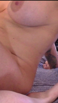 Dubbele dildo neuken kleine Rhea en Selene Love