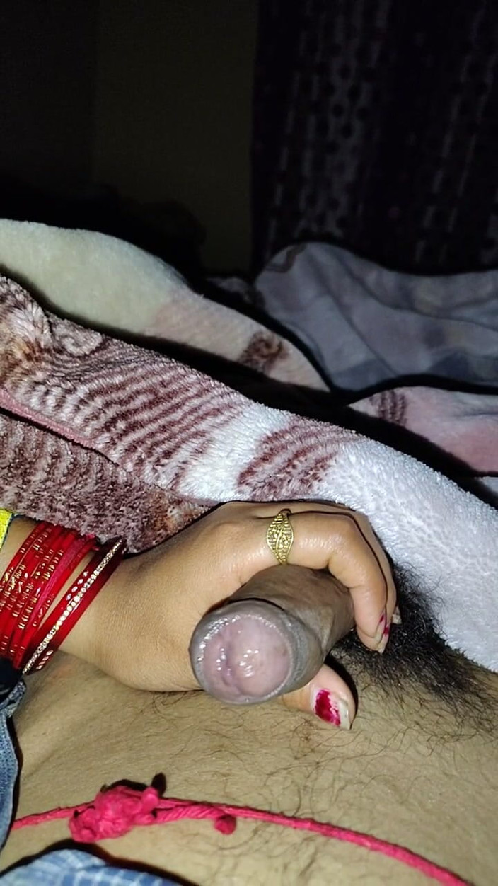 sashaa: Швидка дрочка руками від дезі індійської сільської дівчини