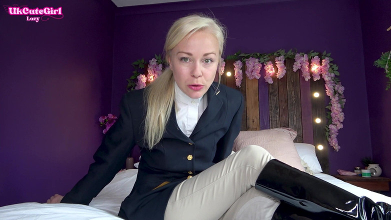 UKCuteGirl: Jodhpurs, çizmeler ve yüze biniş - midillilerinin sahibi