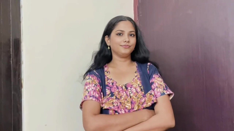 Desisexqueen: India milf compensa con su inquilino y todo se puso...