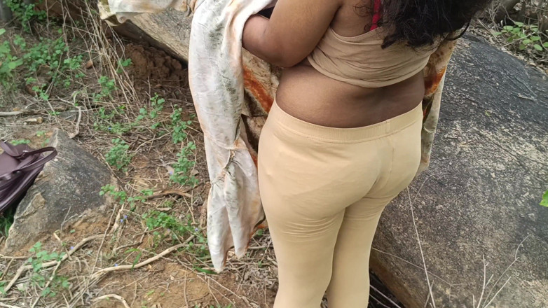 Apple baby: Outdoor Sex with Step Sister