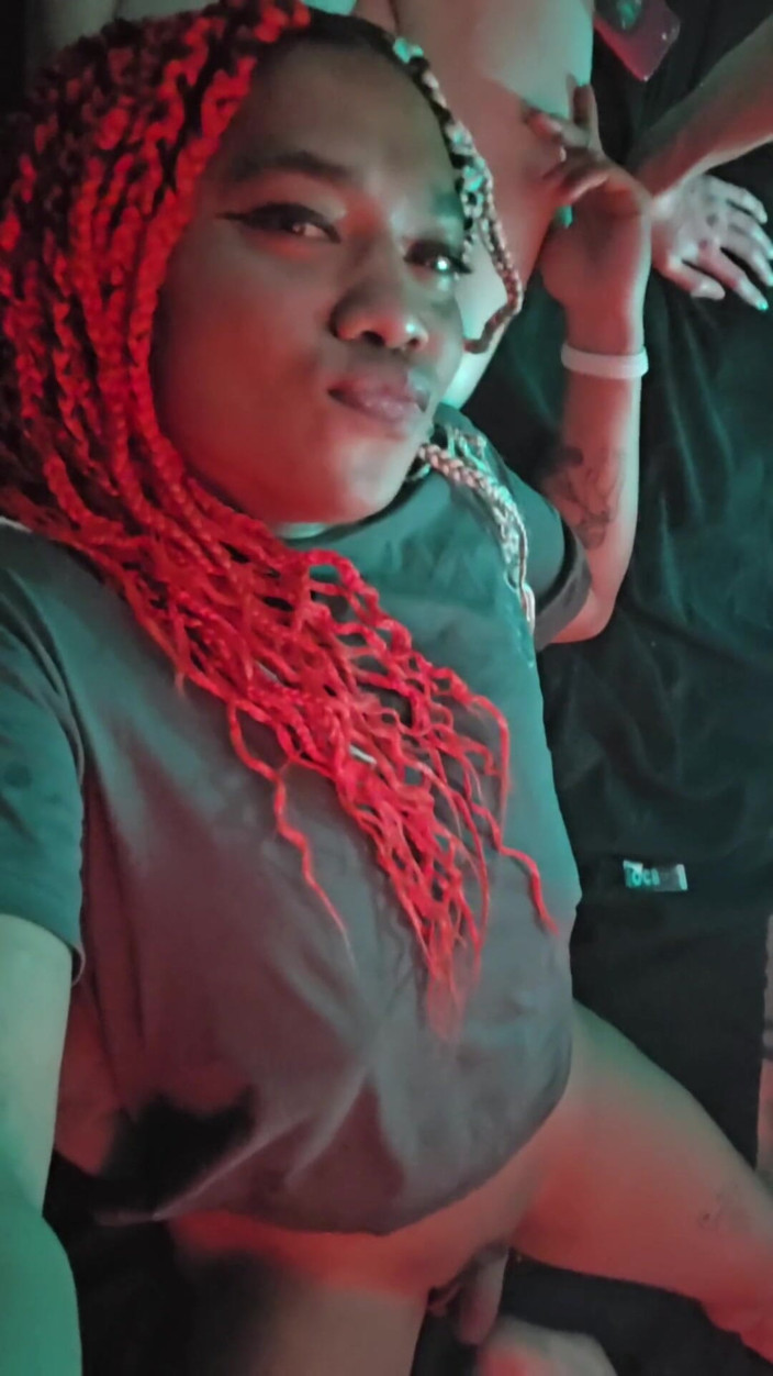 FocusedLength808: यह ट्रांस मुझे नष्ट कर देता है!