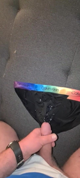CumShorts: Éjacule sur mes sous-vêtements