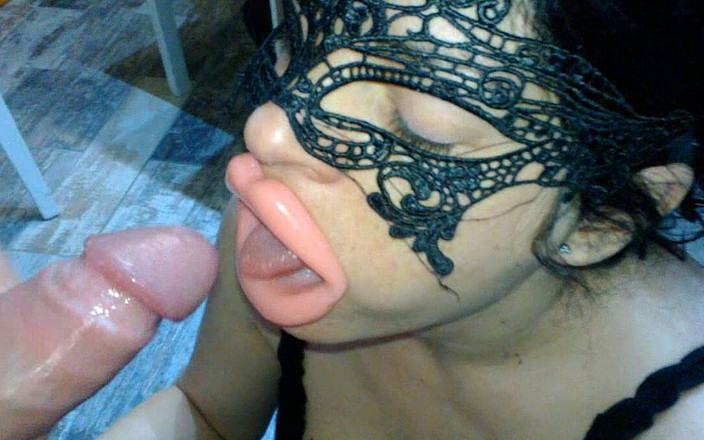 Toilet Mommy: Quando você gosta de chupar um pau, então você chupa...