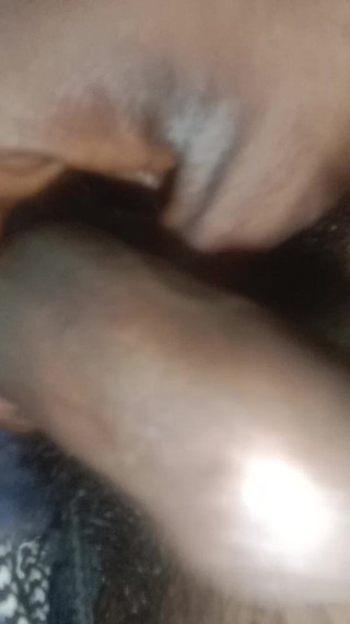 Robieedee: Země masturbuje