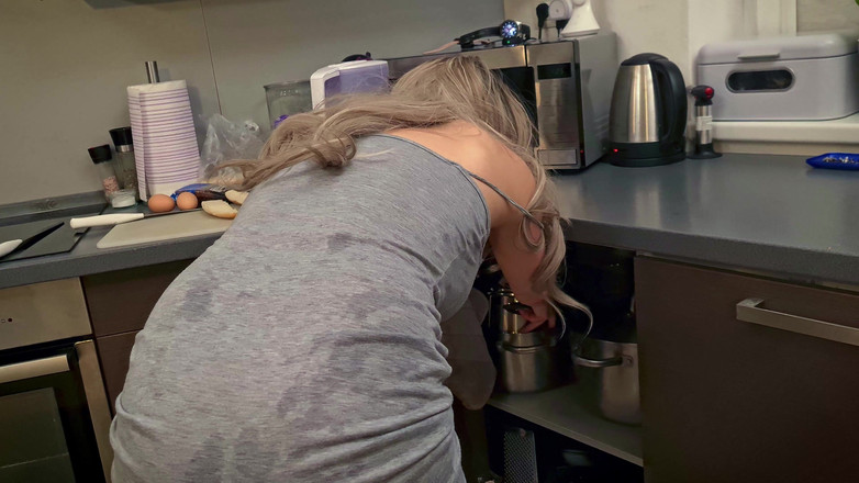 DedeDeville: Üvey oğul üvey annesi Dadadeville'i sikiyor