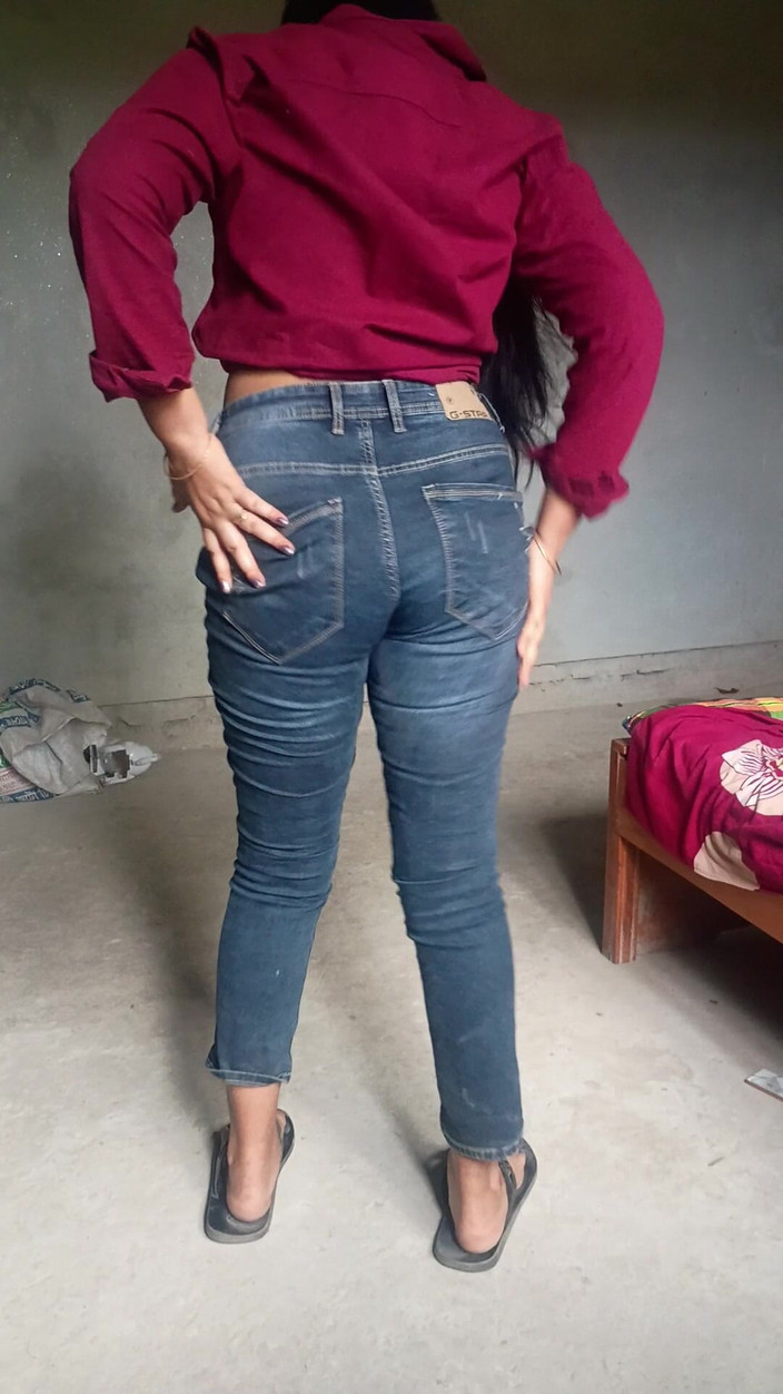 Taniyaxx: 뱅글라 비디오 녹음