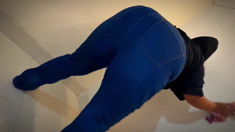 Aria Mia: Turki kurviga heta muslimska styvmamma som bär jeansbyxor &amp;visa stor röv &amp;...