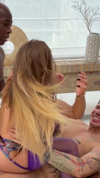 Maeva Sinaloa se la follan 4 tíos