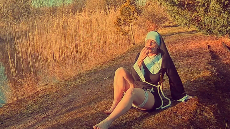 Kylie Britain Adventures: 수녀 Kylie의 집 쾌락