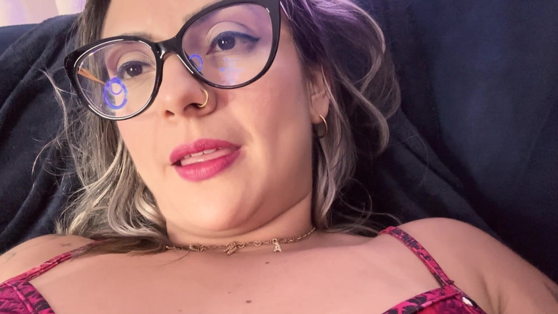 LunaBigBooty: Colombian MILF Luna Ferrara Sexts with a Fan