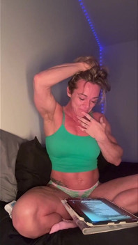 Simone Stories 1. sezon bölüm 1
