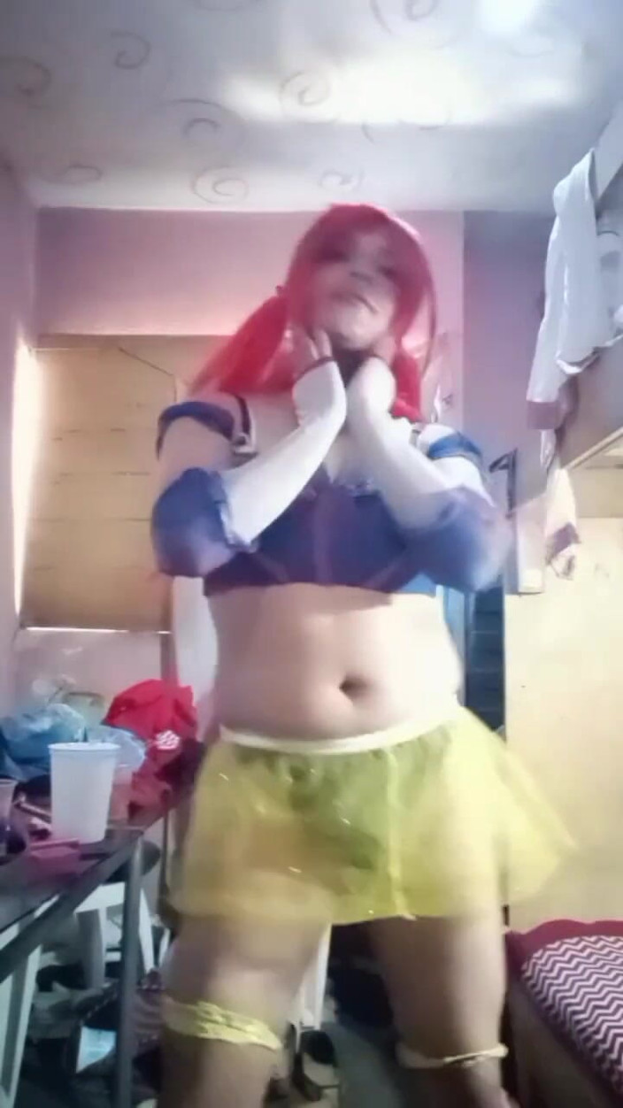 Luisa Emilico: Halo Me Pones 4