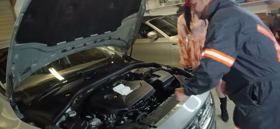 Bigjoefuckalott: Mengongkek mekanik untuk membetulkan kereta saya dengan lebih cepat