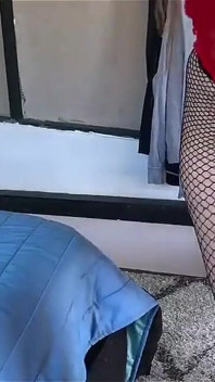 Moja szwagierka po raz pierwszy przyjęła seks analny w zamian za pieniądze.