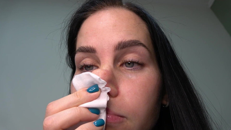 Anna Sky: Anna Sneezes and Blows Her Nose with a Pig Nose