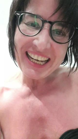 JulieEroticDress: Orgasmus bez zábran pro mého pána