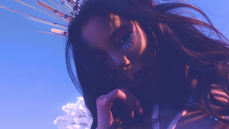 Pink Lights Entertainment: Iubita ta Pearl Angel