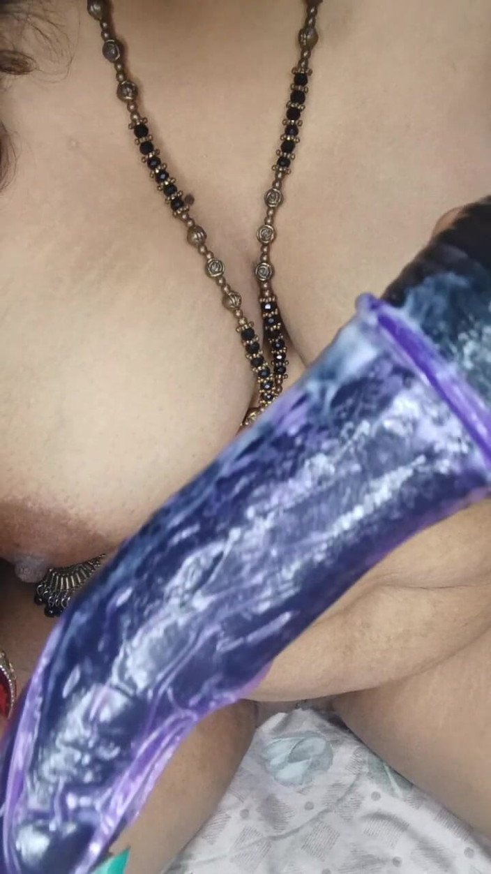 Kavita suman: Indiana gordinha esposa mostrando sua figura clara hindi audio fantasy