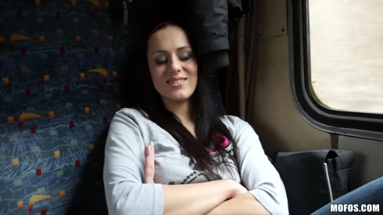 Public Pickups: Public Pickups - Petite Euro Babe Mea Melone leva pau estranho...